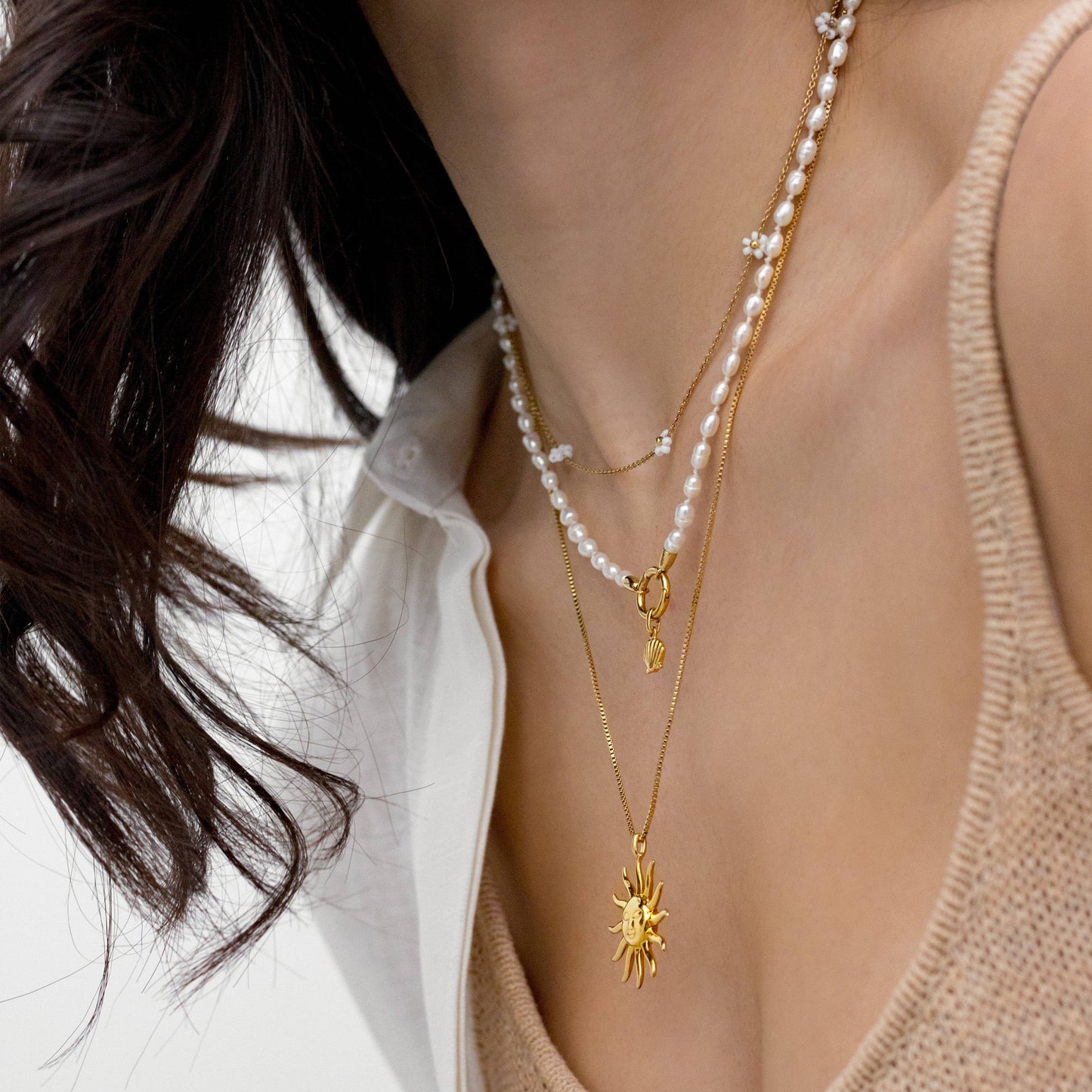 Josey Necklace (White + Gold)