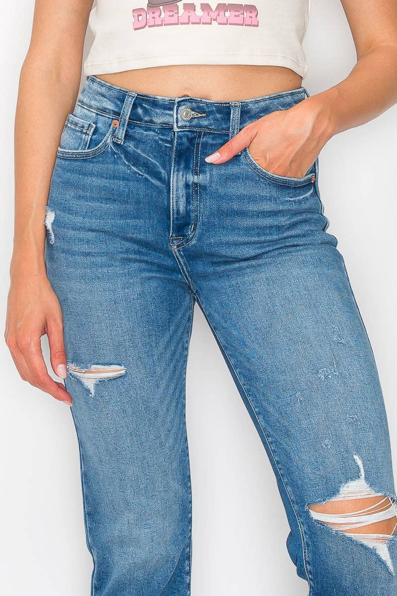 HIGH RISE TAPERED MOM FIT JEANS