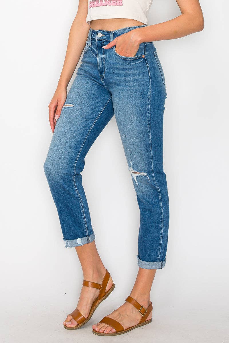 HIGH RISE TAPERED MOM FIT JEANS