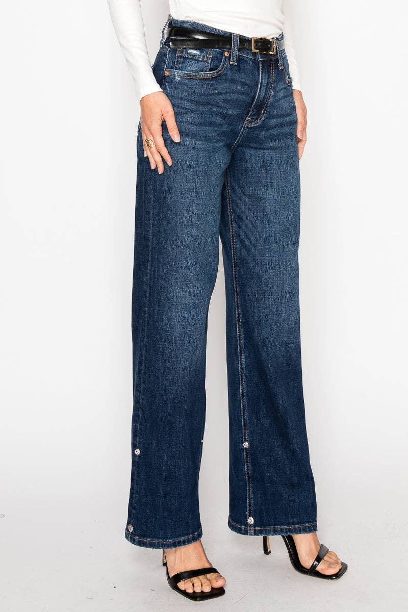 HIGH RISE RELAXED STRAIGHT LEG JEANS