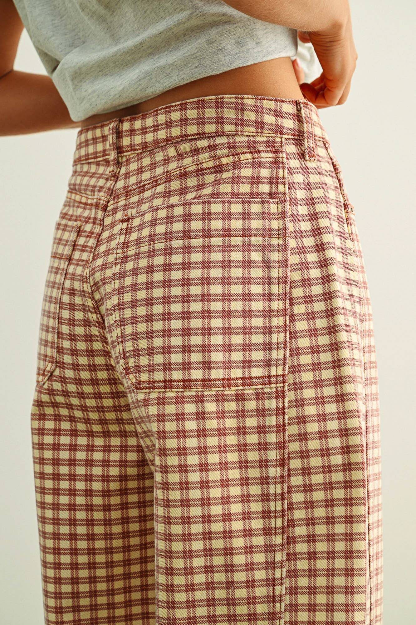 MIOU MUSE MINI GIGHAM BARREL PANTS