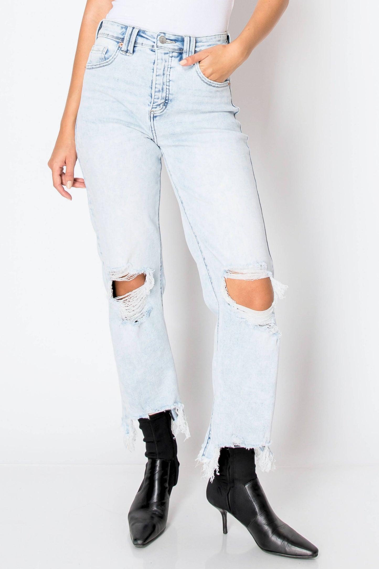 Artemis Vintage High Rise Wide Jeans