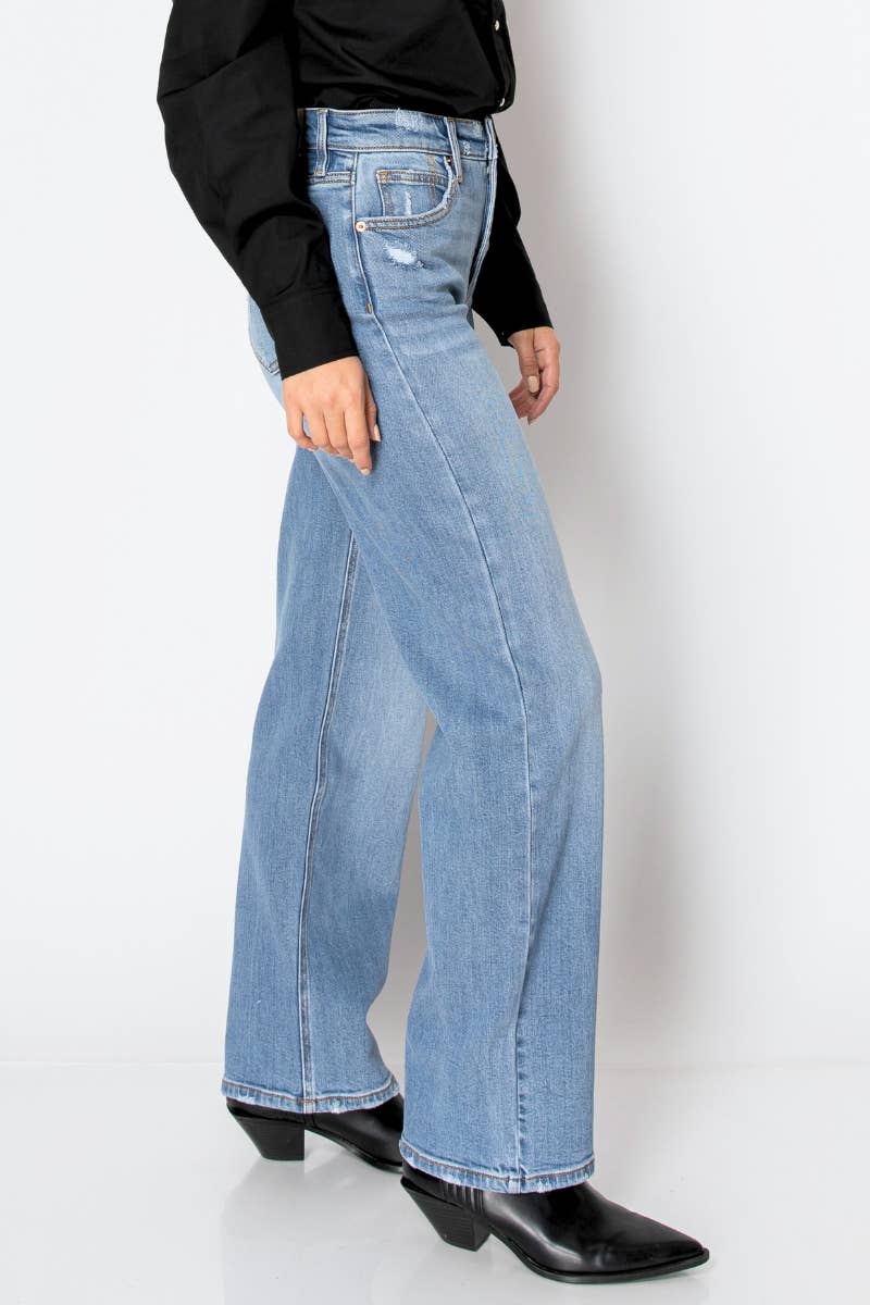 HIGH RISE STRAIGHT JEANS